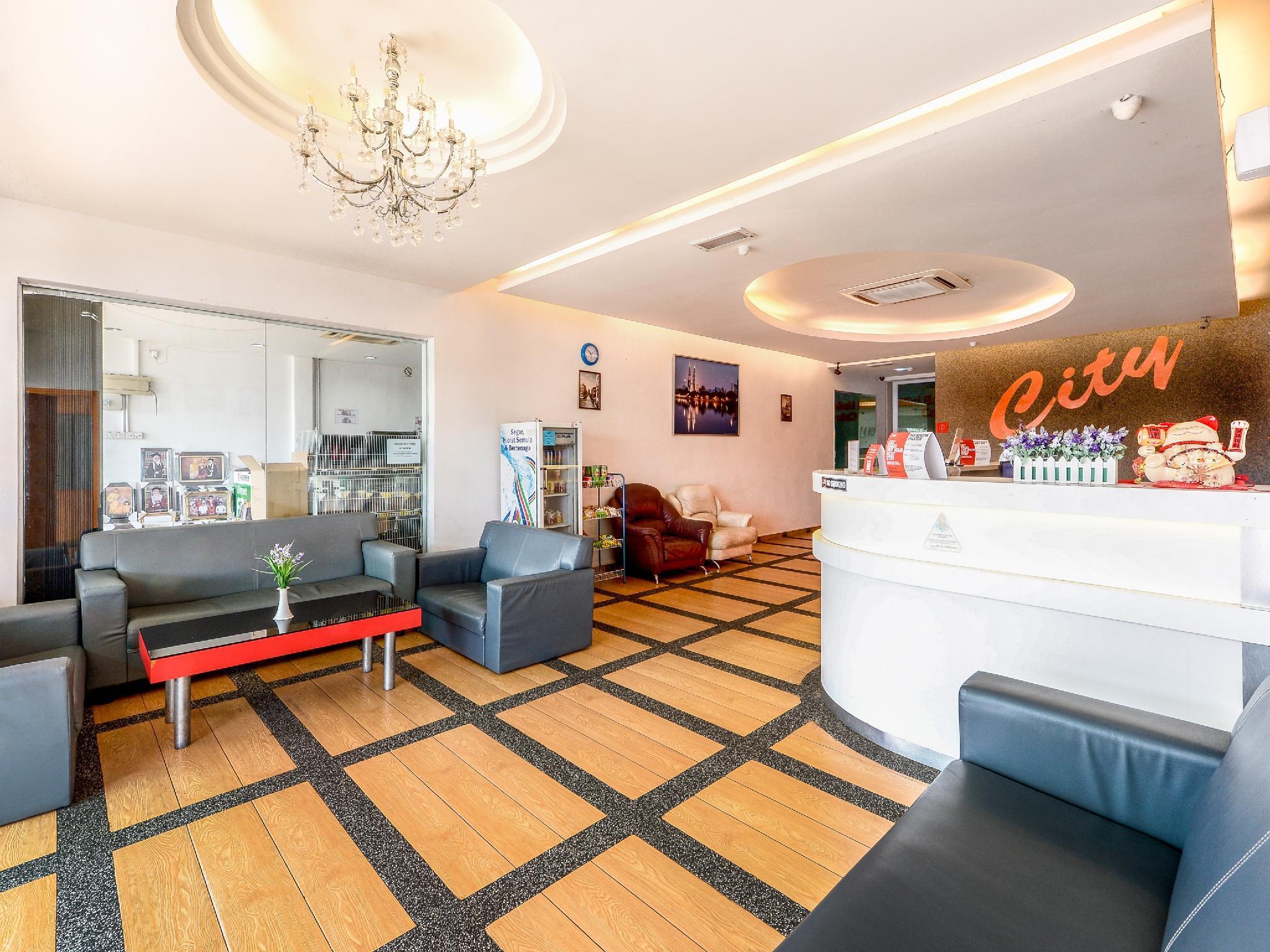 Oyo 419 City Boutique Hotel Банги Екстериор снимка