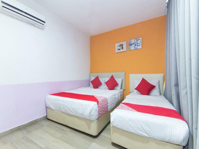 Oyo 419 City Boutique Hotel Банги Екстериор снимка